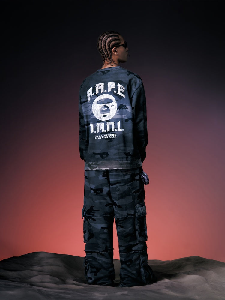 X NOMANUAL Moonface Crewneck Long Tee