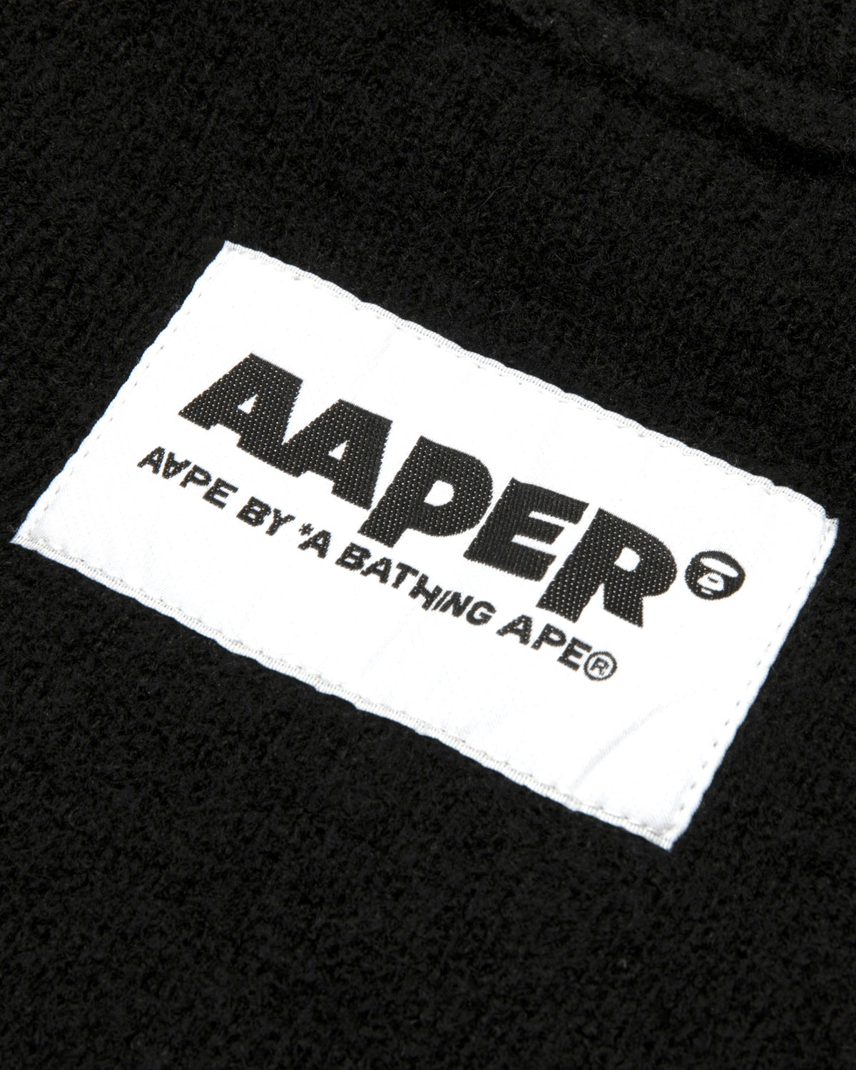 AAPEUNVS Graphic Knit Sweater