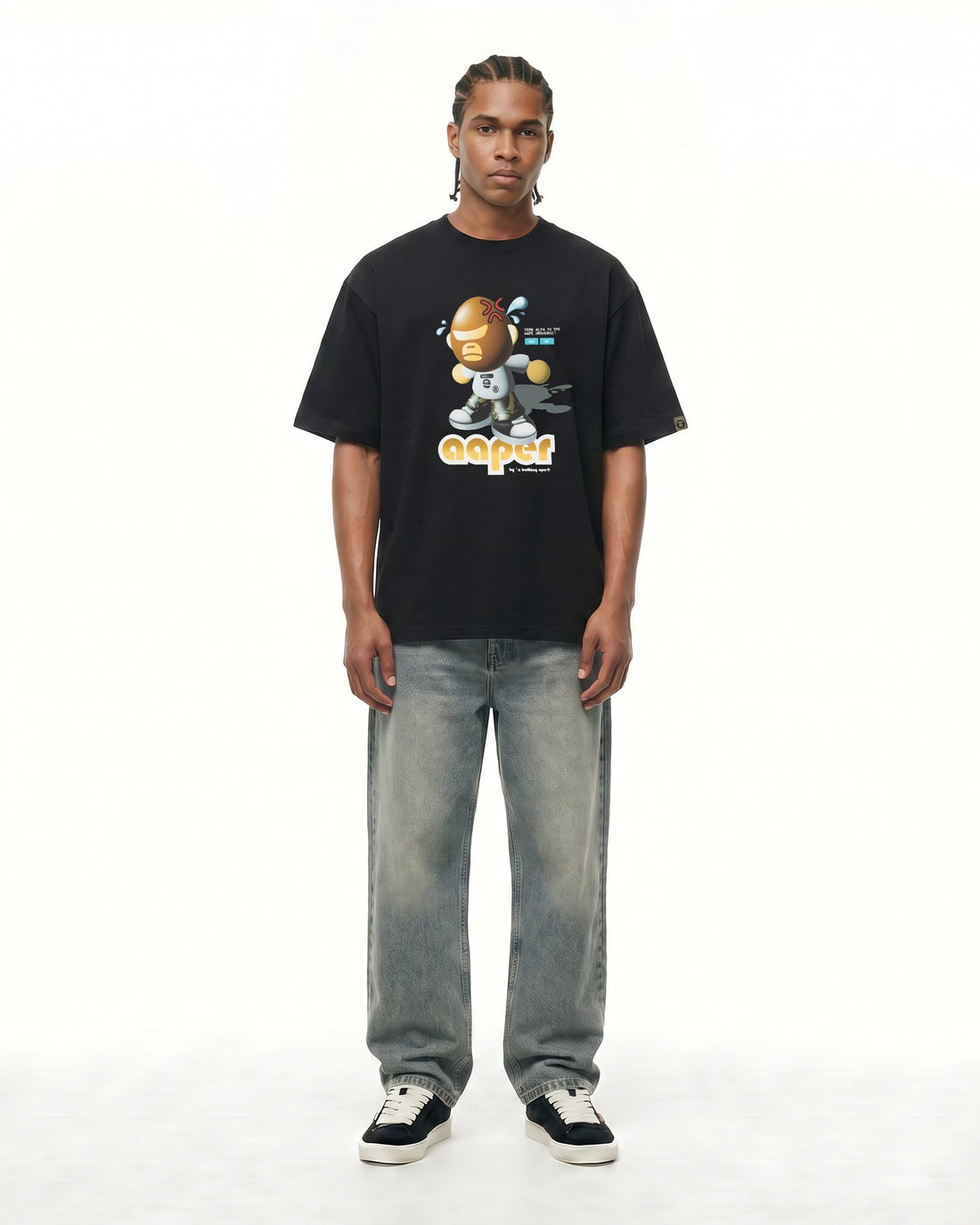 AAPER moonface graphic tee
