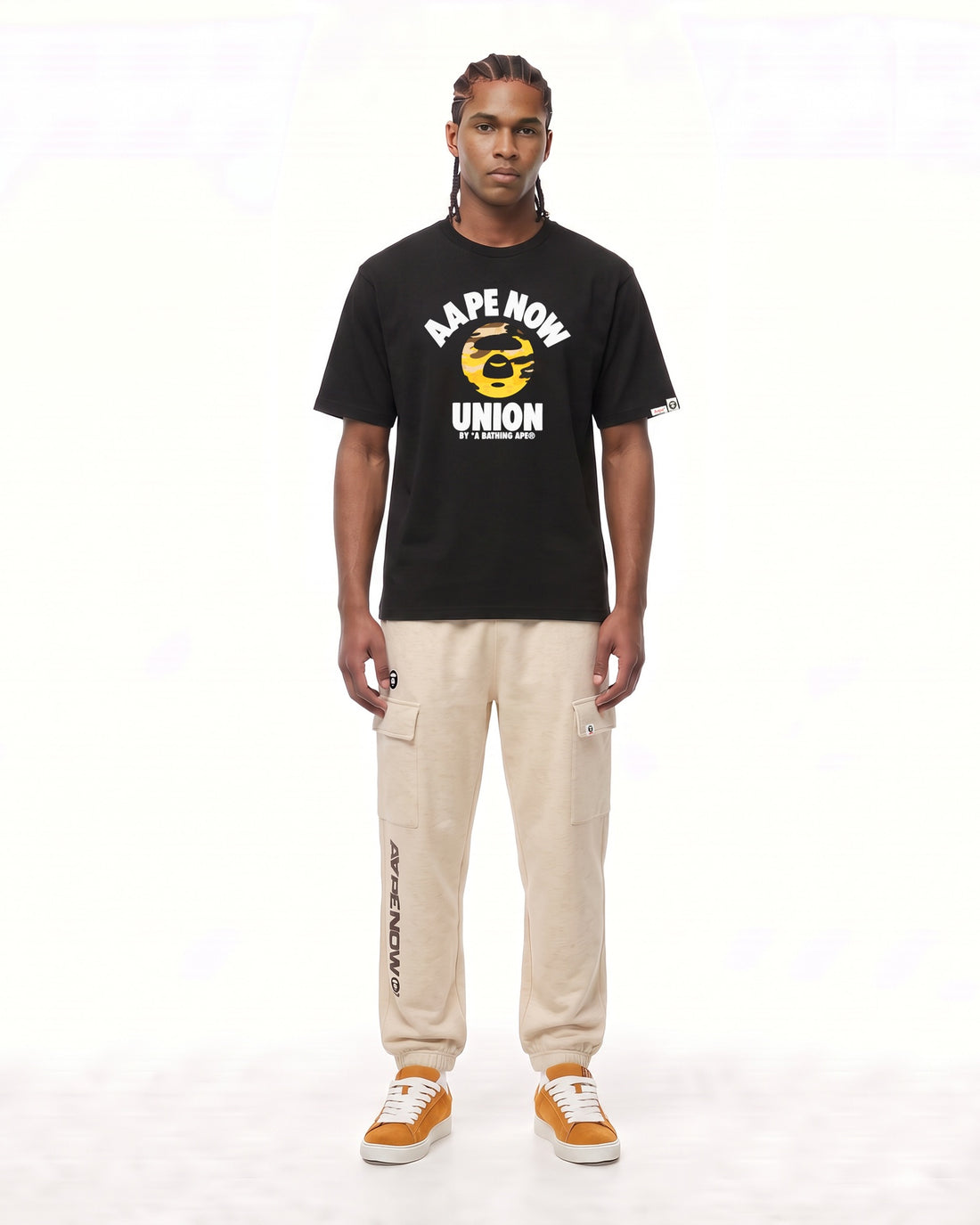 AAPENOW Moonface graphic tee