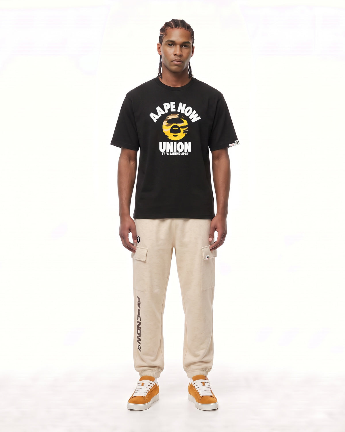 AAPENOW Moonface graphic tee